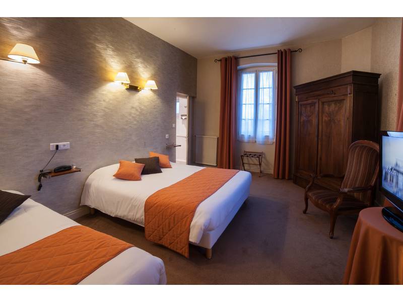 Hotel Les Tilleuls, Bourges Esterno foto